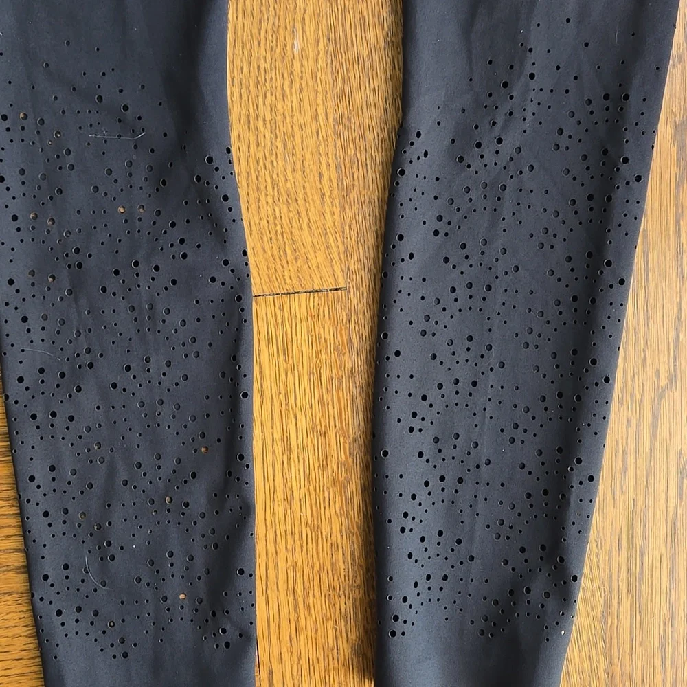 CALIA Power Sculpt Perforated 7/8 Leggings Pure Black Women’s Small NWT - Picture 4 of 11
